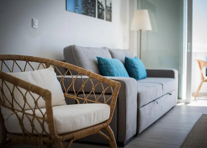 Modern, Cozy And Peaceful Oceanfront Oasis דירה