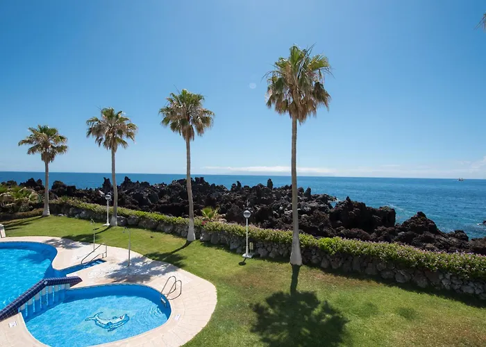 Modern, Cozy And Peaceful Oceanfront Oasis דירה *