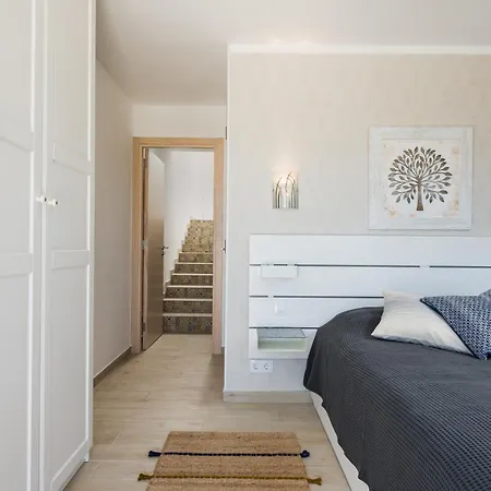 Apartmán Modern, Cozy And Peaceful Oceanfront Oasis
