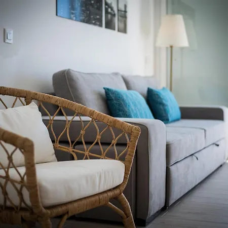 Modern, Cozy And Peaceful Oceanfront Oasis Apartment