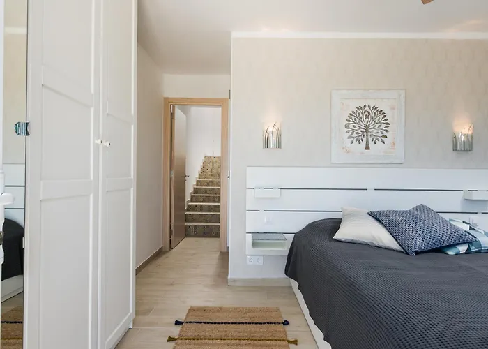 Apartmán Modern, Cozy And Peaceful Oceanfront Oasis