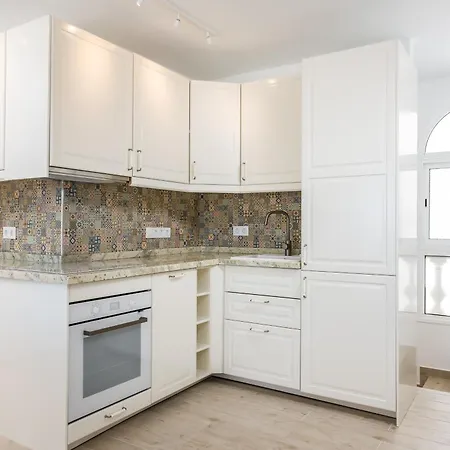 Modern, Cozy And Peaceful Oceanfront Oasis