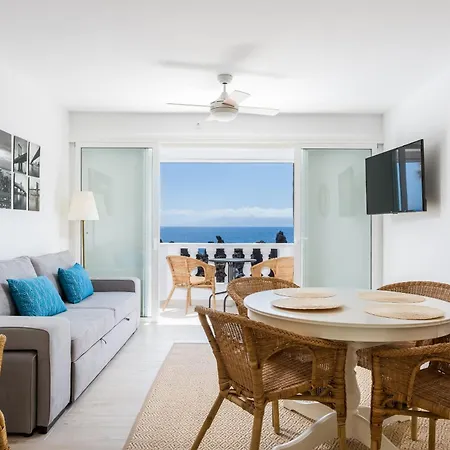 Apartment Modern, Cozy And Peaceful Oceanfront Oasis