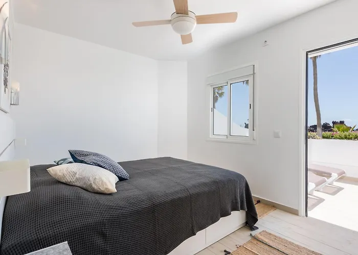 Apartment Modern, Cozy And Peaceful Oceanfront Oasis Puerto de Santiago (Tenerife)